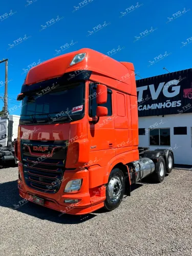 XF FTS 480 SSC DAF XF FTS 480 SUPER SPACE 6X2 2022  2021/2022 670.660KM  MECÂNICA 100% ...
