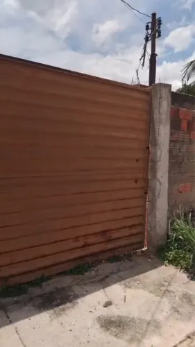 Vendo um terreno no bairro Jardim Florianópolis