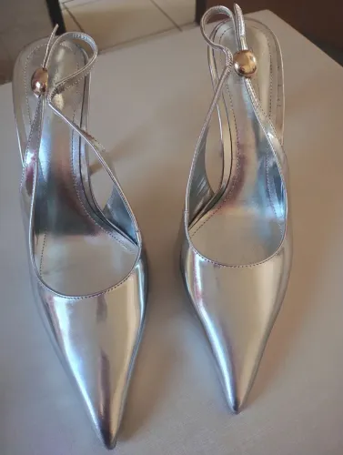 Scarpin Schutz usado uma vez