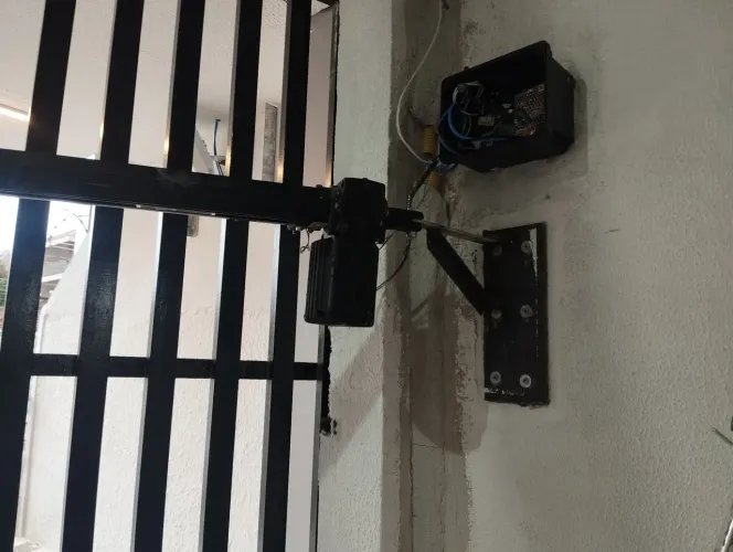 Manutenção e Instalação Portões Automático, Serviços de Serralheria