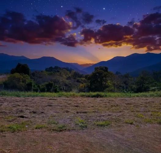 Lote 500m² em Ibiúna Vista para o Vale