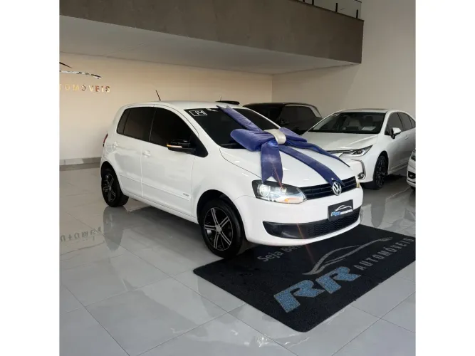 Volkswagen Fox 1.6 MI Total Flex 8V 5P 2014