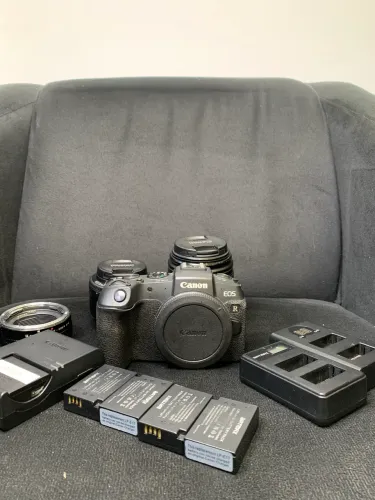 Canon Rp + lentes e baterias
