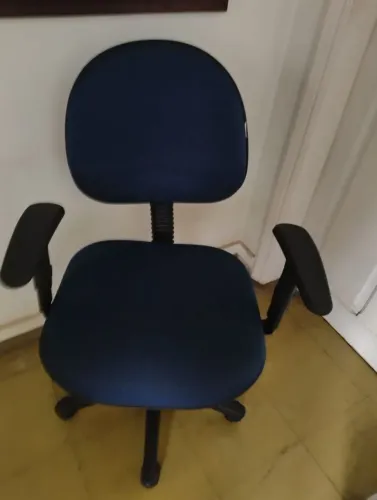 Cadeira em bom estado
