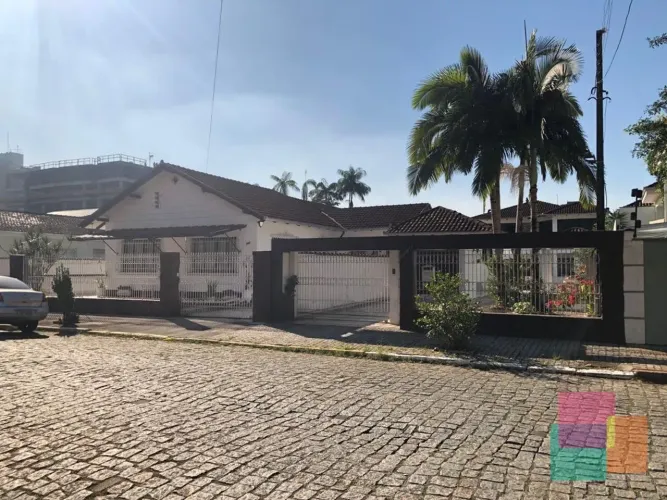 JOINVILLE - Terreno Padrão - América