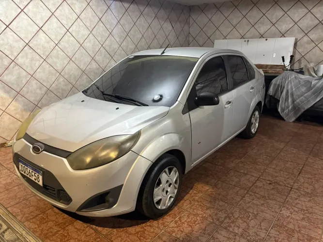 Ford Fiesta Sedan 1.0 8V Flex 4P 2013