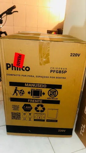 Frigobar Philco PFG85P 85 Litros 220V