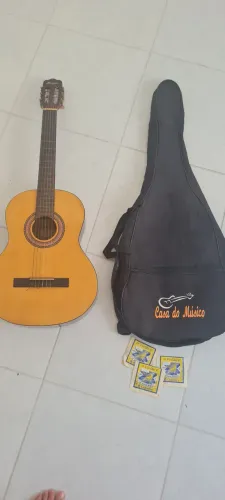 Violão usado