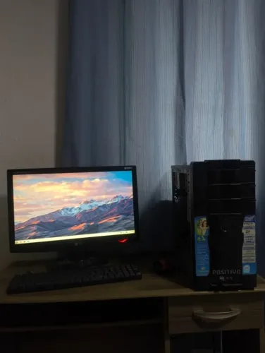Computador pc desktop 4GB ram positivo