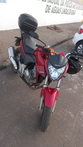 CB 300 ano 2011