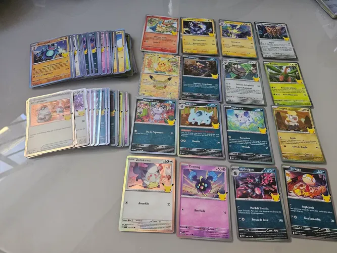 Coleção cartas pokemon 30 anos novas
