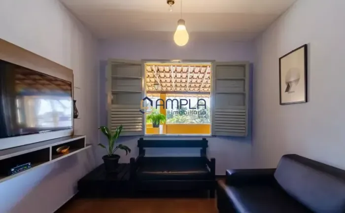 Casa à venda, 6 quartos, 1 suíte, 2 vagas, Nova Suíssa - Belo Horizonte/MG