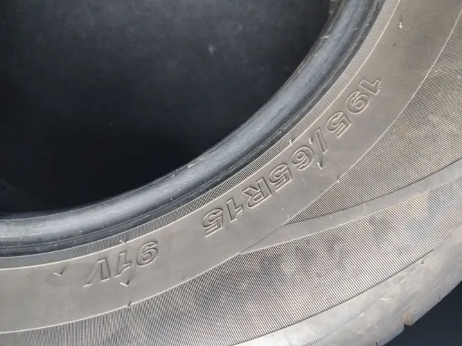 Pneu aro 15 195 65