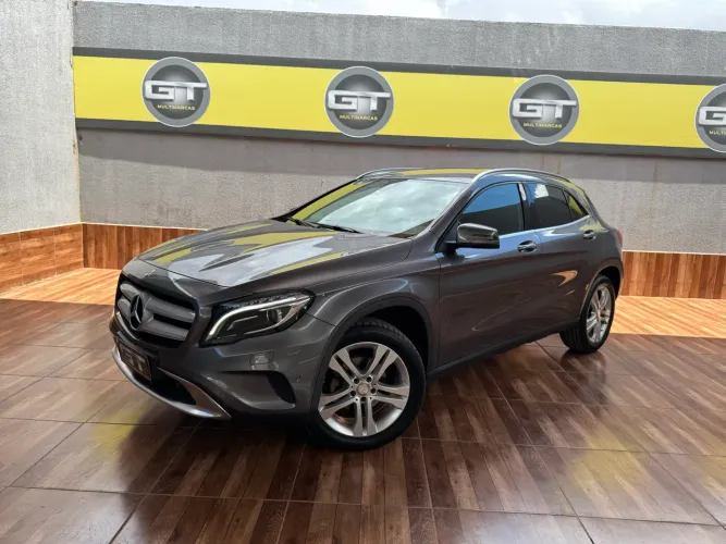 Mercedes-Benz GLA 200 Adv. 1.6/1.6 TB 16V Flex Aut. 2017