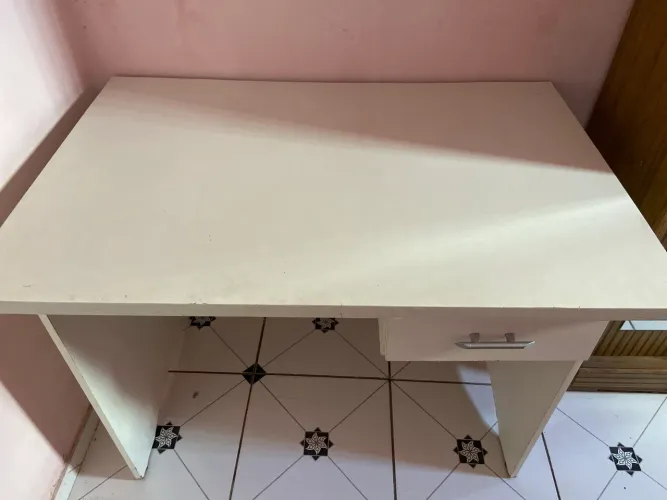 Mesa de escritório 100% MDF