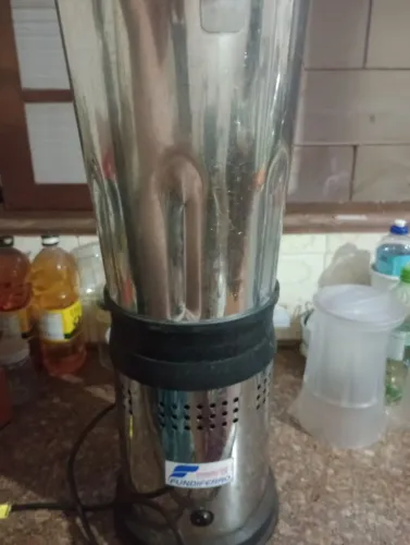 Liquidificador industrial fundiferro 10 LT.