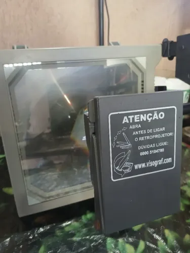 Projetor de imagem antigo 