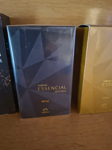 Perfume Natura Essencial Intenso