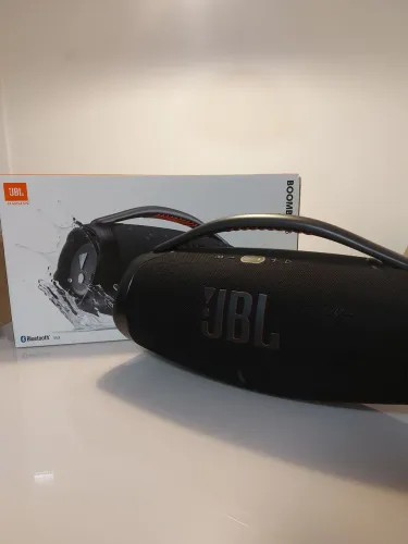 JBL BOMBOX 3 caixa de som semi nova em perfeito estado