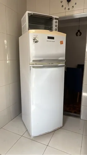 Geladeira com defeito 