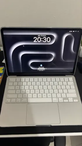 MacBook Neo