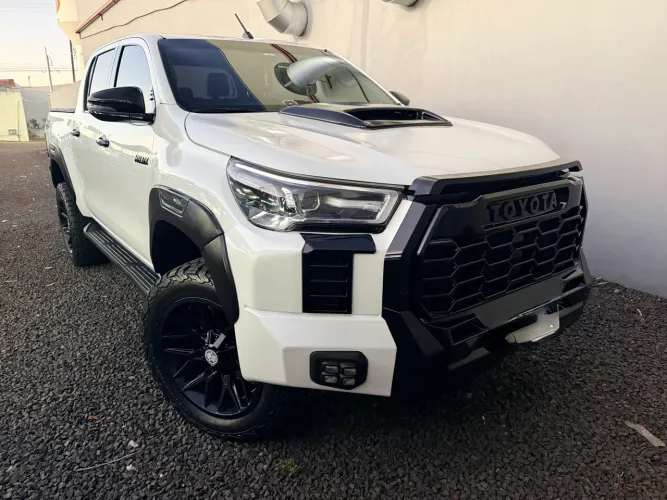 Toyota Hilux CD SRX 4X4 2.8 TDI 16V Diesel Aut. 2020