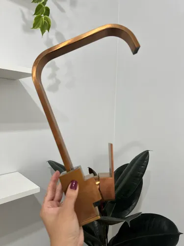 Torneira Misturador Monocomando para Cozinha Rose Gold Escovado