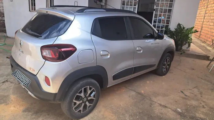 Renault Kwid Outsider 1.0 Flex 12V 5P Mec. 2023