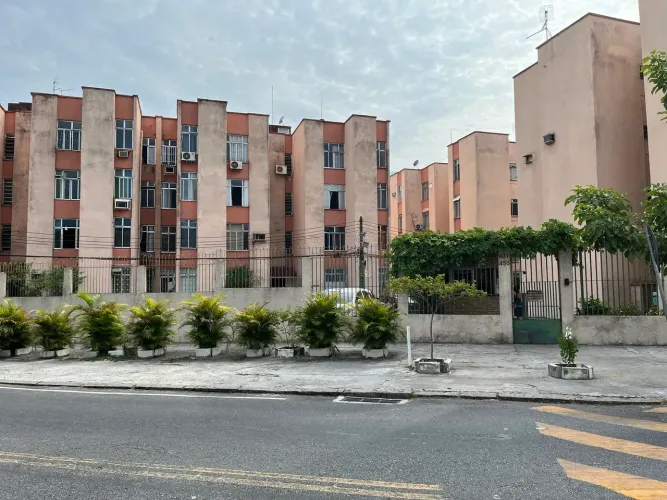 valqueire terreo 1 quarto quiririm lado da. intendente Magalhães