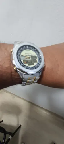 Relógio citizen . C080 - WINGMAN Naturalite