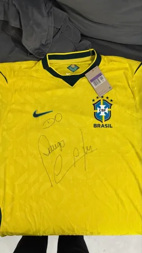 Camisa seleção autografada pelo cafu