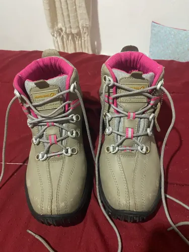 bota de trilha em couro legítimo