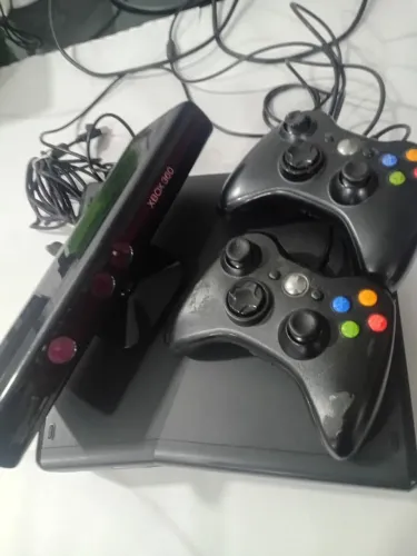 Xbox 360 slim 250gb + kinect