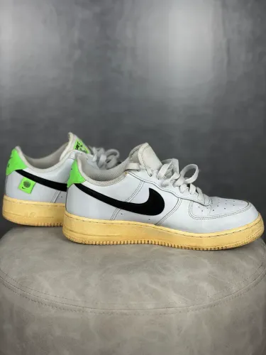 Tênis Nike Air Force Worldwide feminino - Tamanho 39