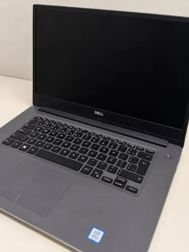 Notebook Dell Inspiron 15 7572 i7-8550U MX150 4GB 16GB RAM SSD 240GB Tela FHD