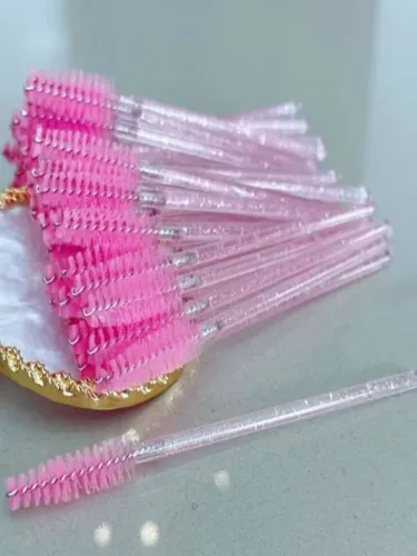 Escovinha para cílios e sobrancelhas com glitter