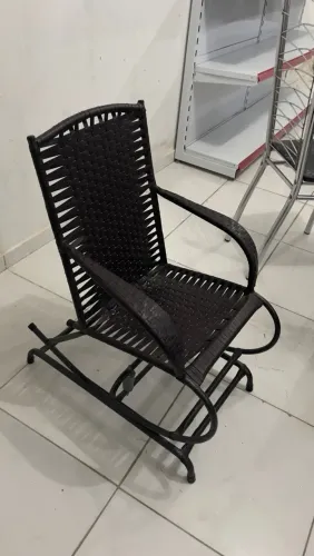 Cadeira de balanço infantil