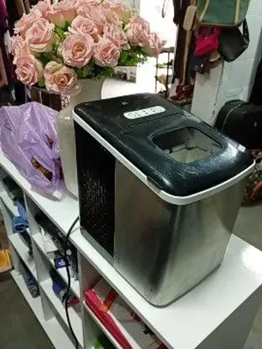 Máquina de fazer gelo