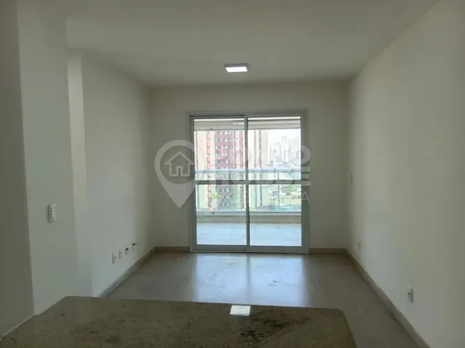 Apartamento à venda e locação na Vila Gumercindo 2 quartos 2 banheiros 1 vaga .