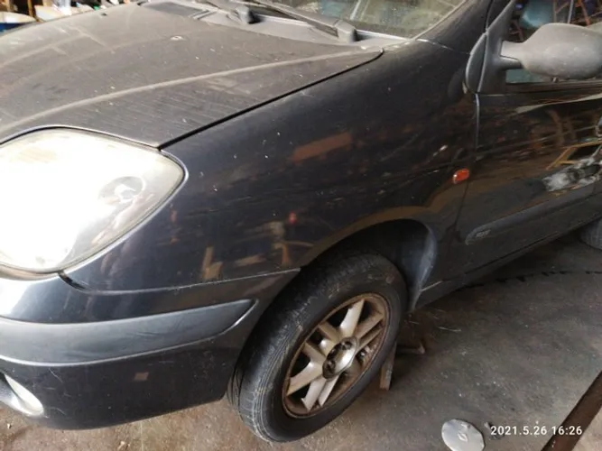 Paralama esquerdo Renault scenic