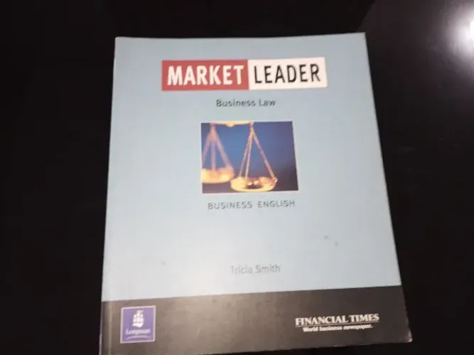 Livro "Market Leader-Business Law" semi novo