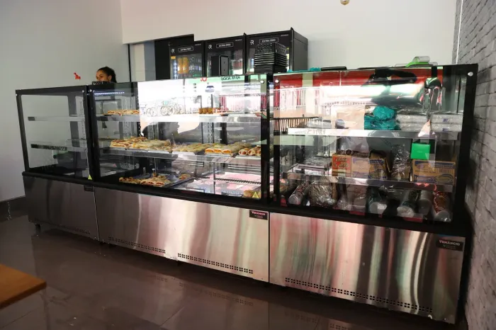 Balcões refrigerados e estufas