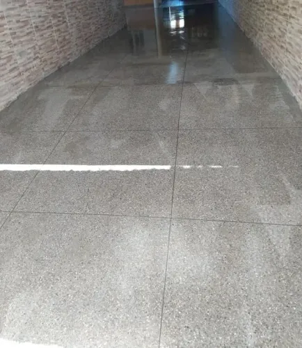 Piso de marmorite Polido - Novo
