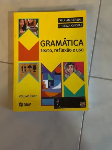 Gramática Editora Atual para colégio Motiva 