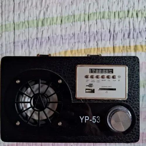 Caixa de Som USB Rádio