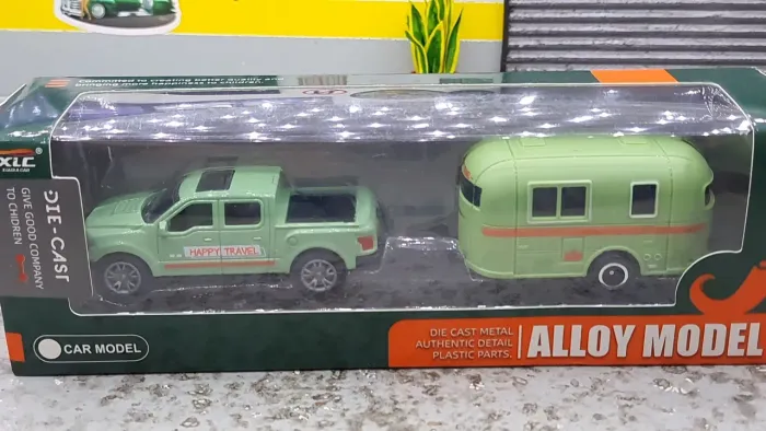 Miniatura 1/64 - pickup +Trailler - Alloy Model