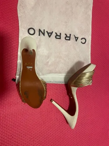 Tamanco Carrano