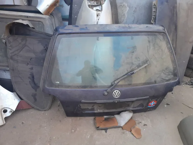 Tampa traseira do golf mk3 