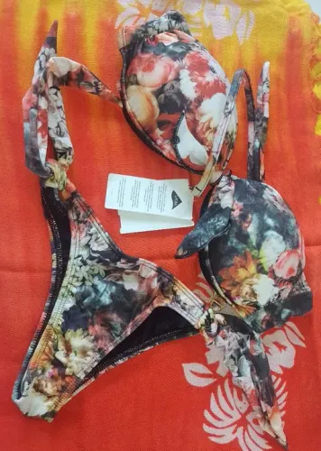 Biquíni Floral - Novo