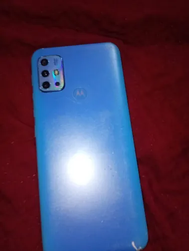 Moto g 20 em boas condições só com a tela trincada 